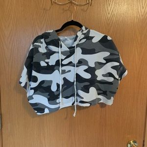 Camouflage crop top hoodie